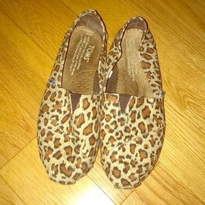 Cheetah Print Toms